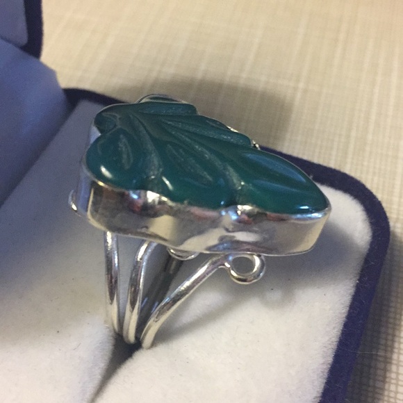 Beautiful carved emerald Agate cut leaf 925 - Picture 3 of 9